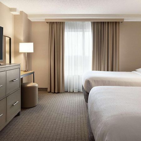 Embassy Suites Cleveland-Rockside Independence Bagian luar foto