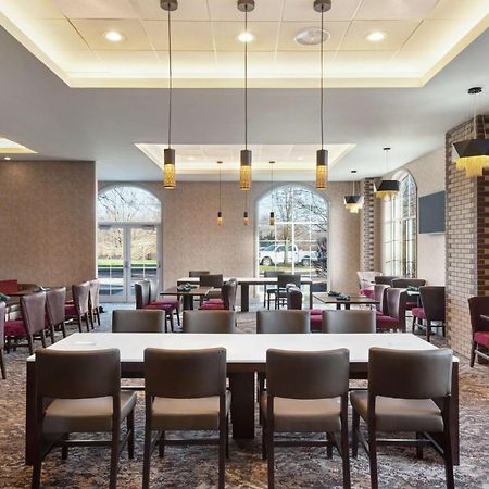 Embassy Suites Cleveland-Rockside Independence Bagian luar foto