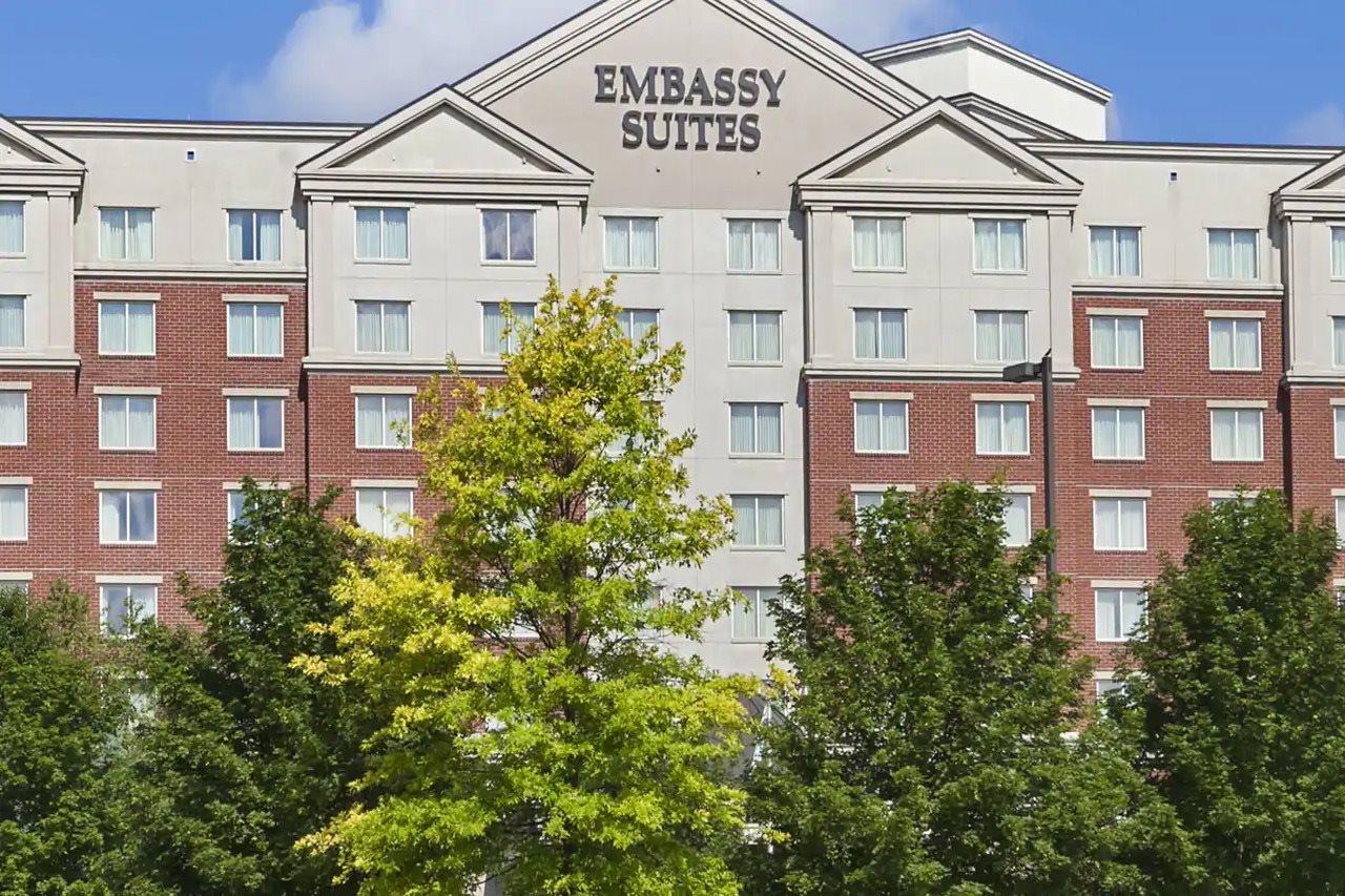 Embassy Suites Cleveland-Rockside Independence Bagian luar foto