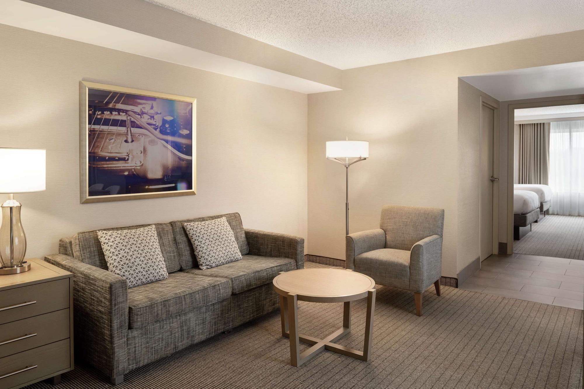 Embassy Suites Cleveland-Rockside Independence Bagian luar foto