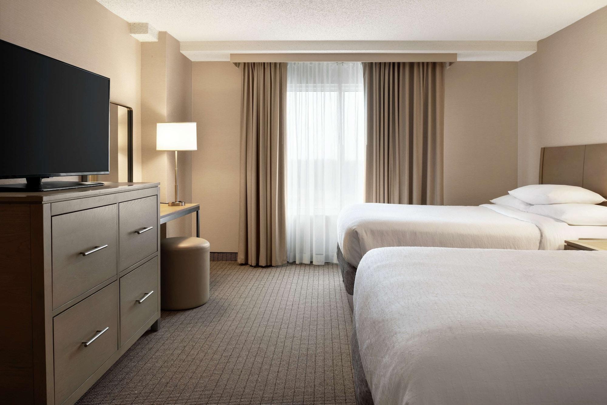 Embassy Suites Cleveland-Rockside Independence Bagian luar foto
