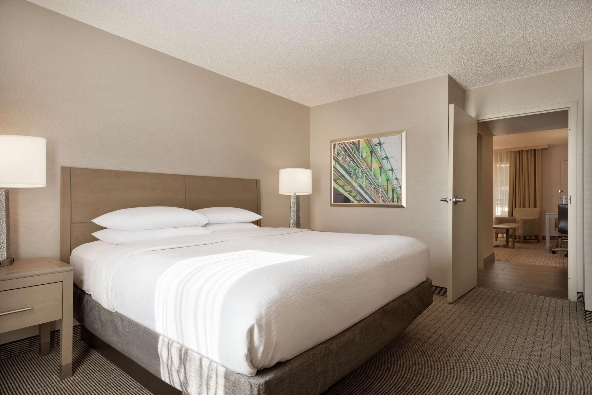Embassy Suites Cleveland-Rockside Independence Bagian luar foto
