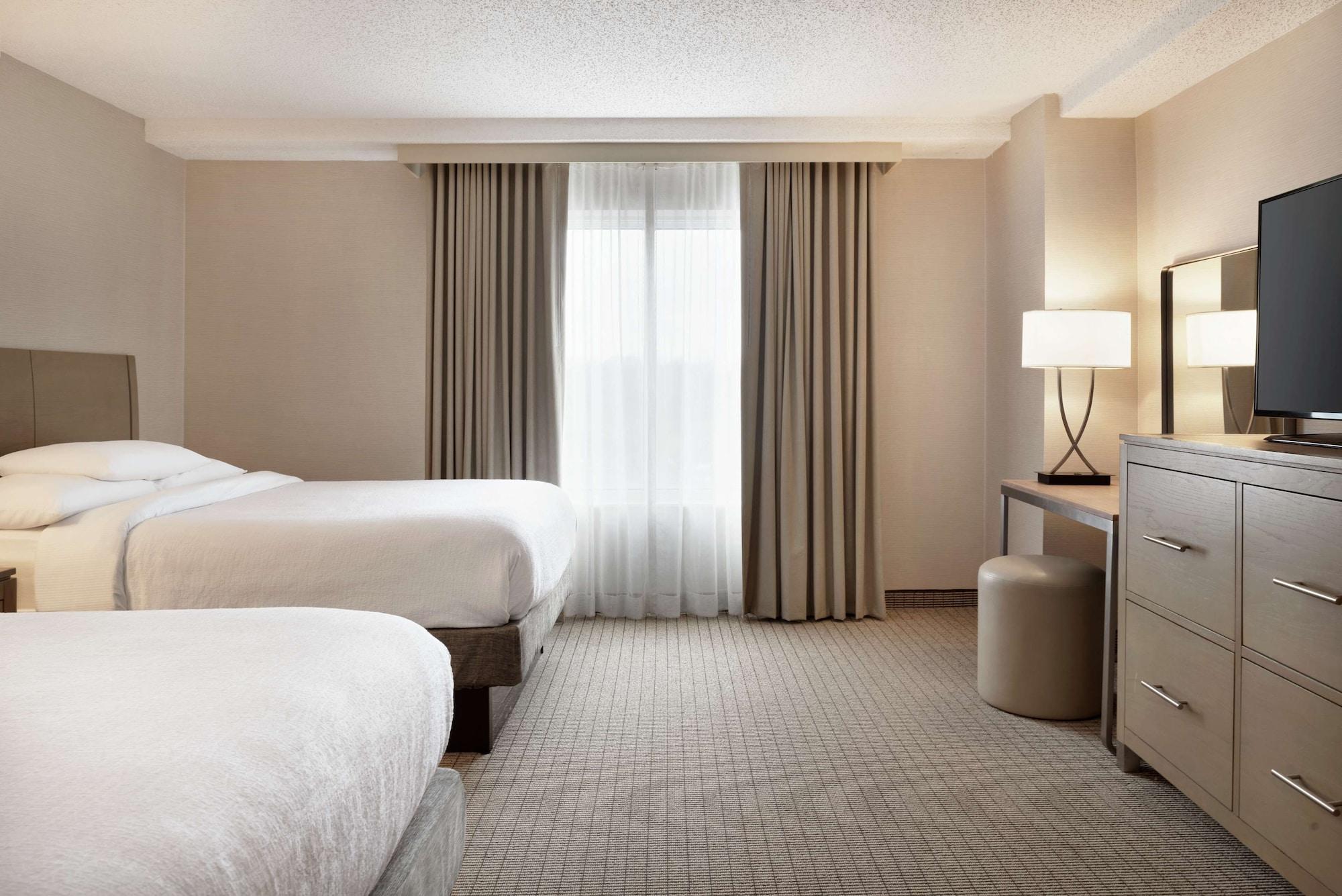 Embassy Suites Cleveland-Rockside Independence Bagian luar foto